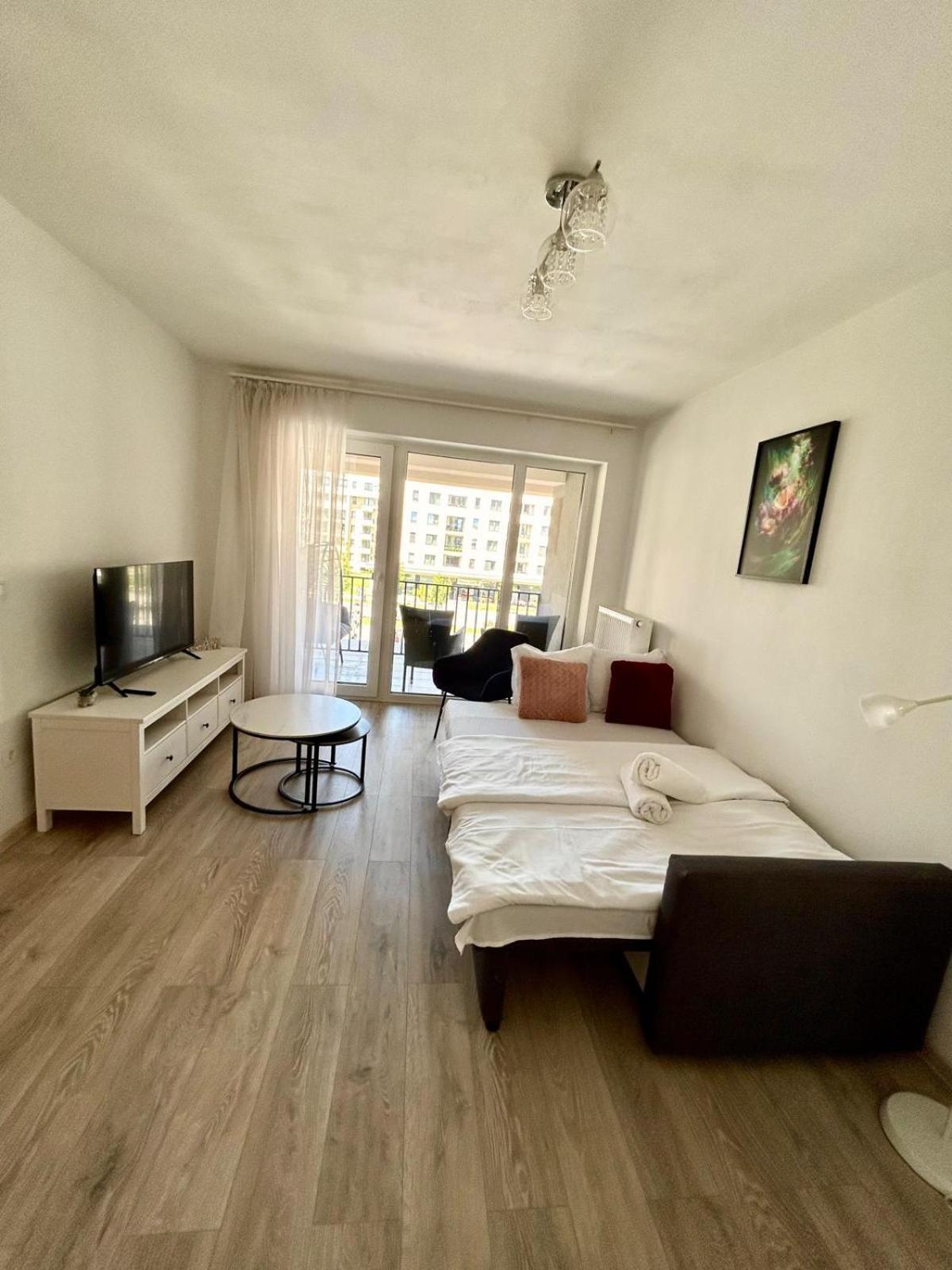Jad Luxury 3 Rooms & 2 Rooms Apartments In Kasper, Near Coresi Mall Braşov Exterior foto