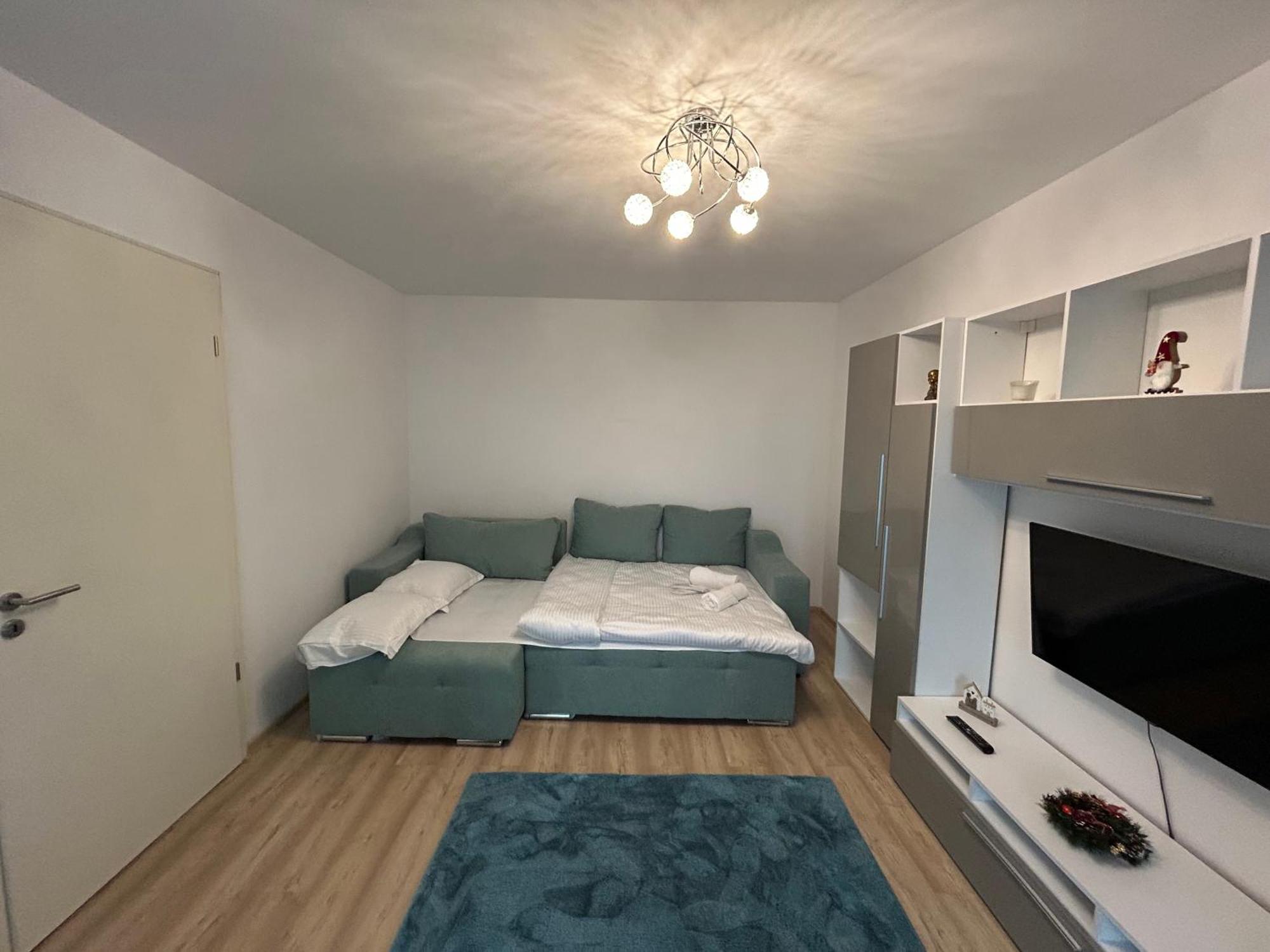 Jad Luxury 3 Rooms & 2 Rooms Apartments In Kasper, Near Coresi Mall Braşov Exterior foto